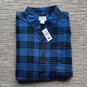 L.L. Bean Men's Blue and Black Flannel Long Sleeve